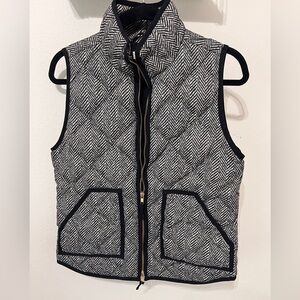 J.Crew Excursion Quilted Puffer Vest Women’s Small Black White Herringbone